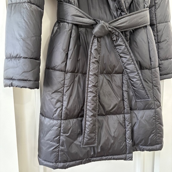ANN TAYLOR Factory Black Belted Puffer Coat Size Medium - Picture 4 of 12